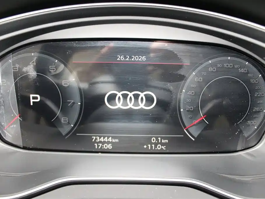 Audi Q5L 2023 — фото 10