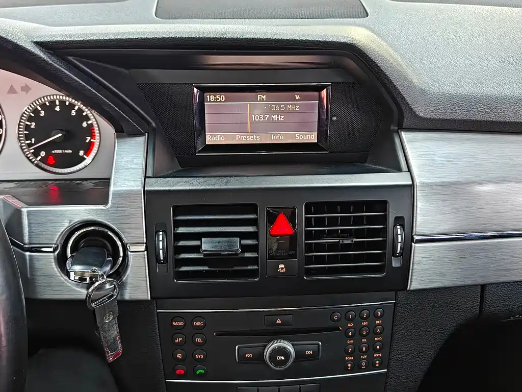 Mercedes-Benz GLK-Class 2011 — фото 20