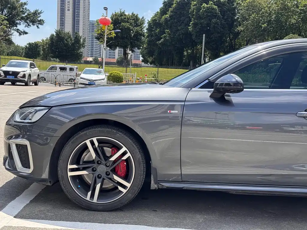 Audi A4L 2020 — фото 8