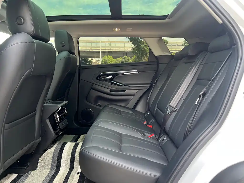 Land Rover Evoque 2022 — фото 14