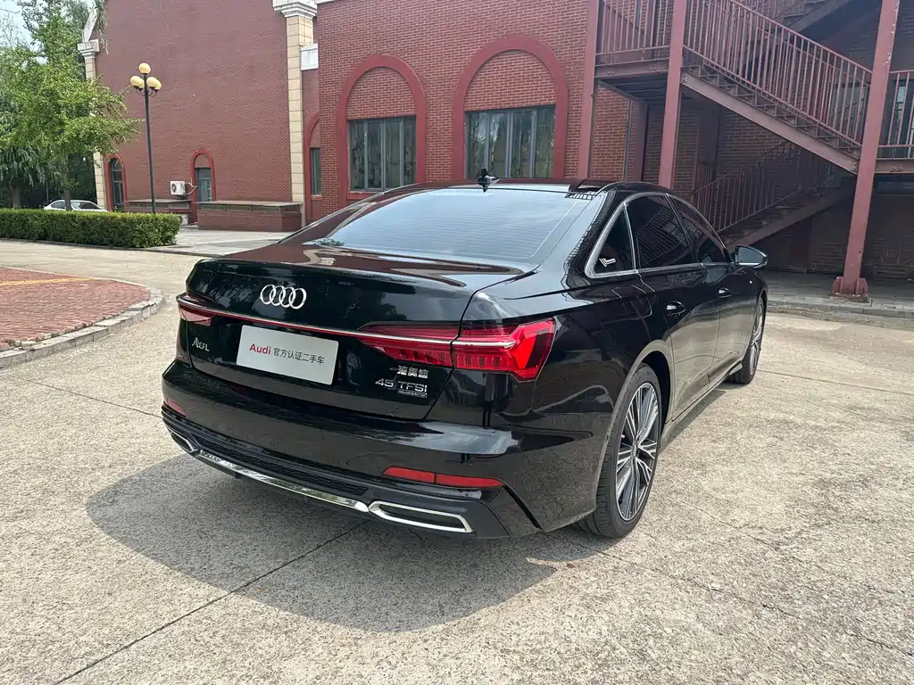 Audi A6L 2020
