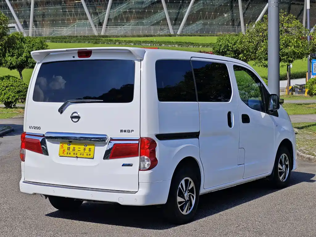 Nissan NV200 2018 — фото 7