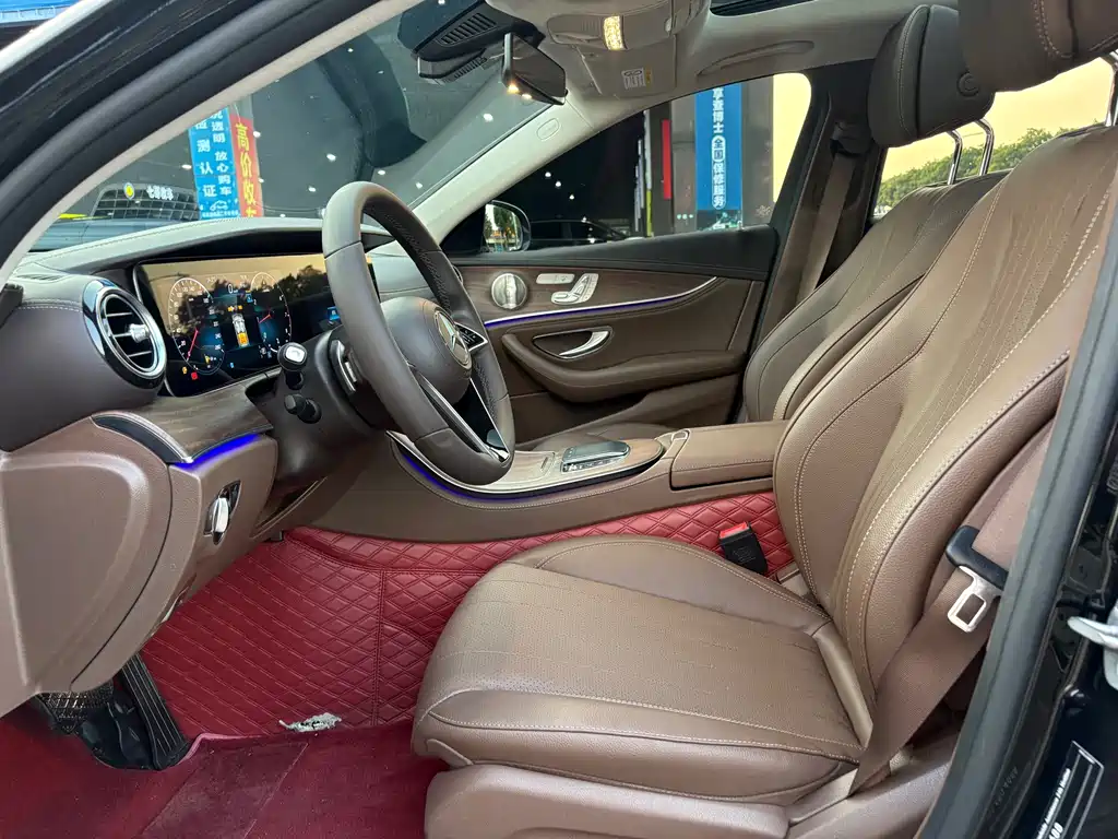 Mercedes-Benz E-Class 2023 — фото 11
