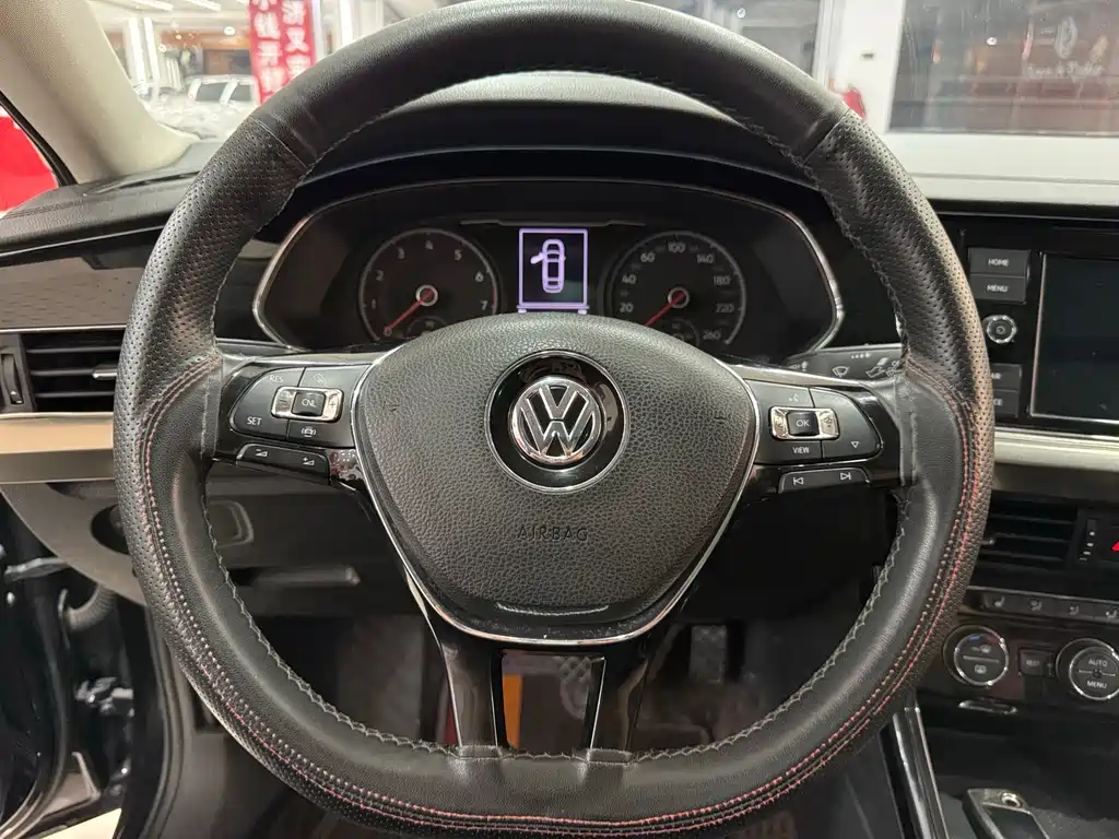 Volkswagen Passat 2019 — фото 10