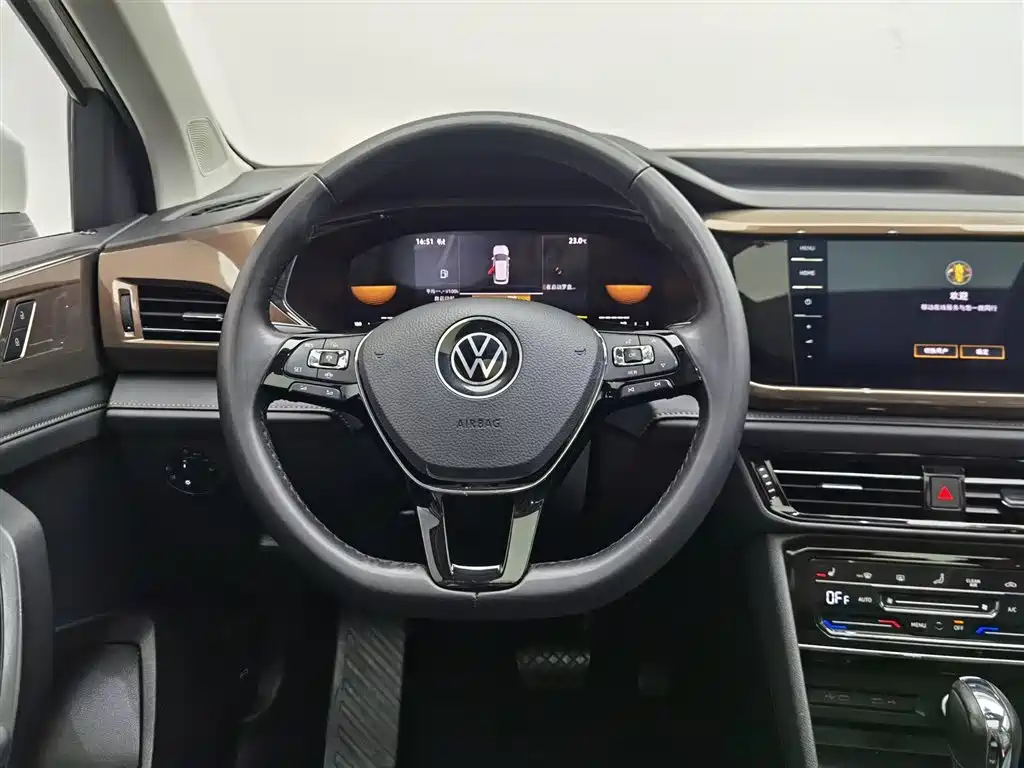 Volkswagen Tharu 2023 — фото 11