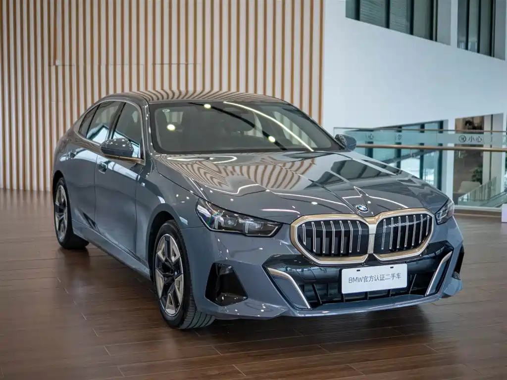BMW 5 Series 2025