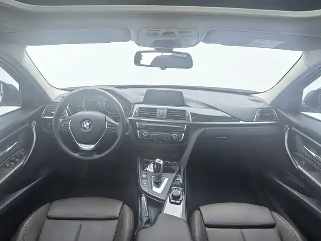 BMW 3 Series 2017 — фото 9