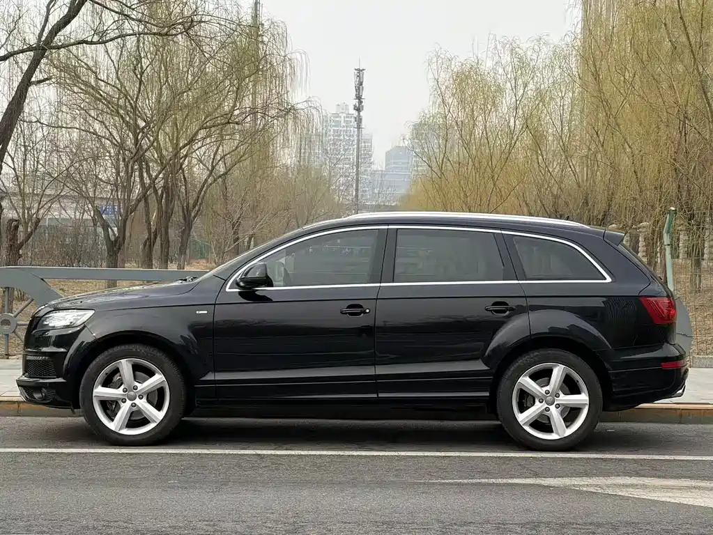 Audi Q7 2015 — фото 17