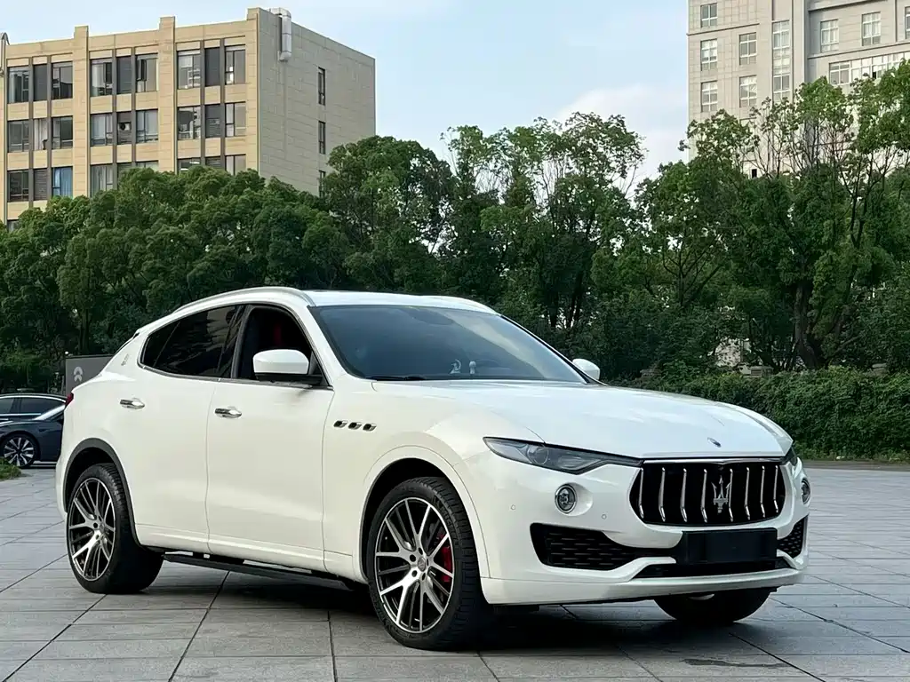 Maserati Levante 2016