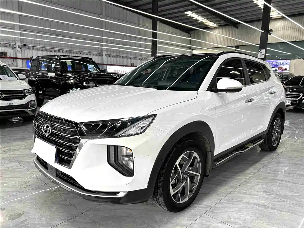 Hyundai Tucson 2021 — фото 1