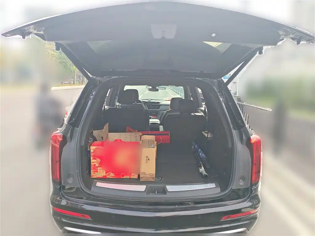 Cadillac XT6 2021 — фото 10