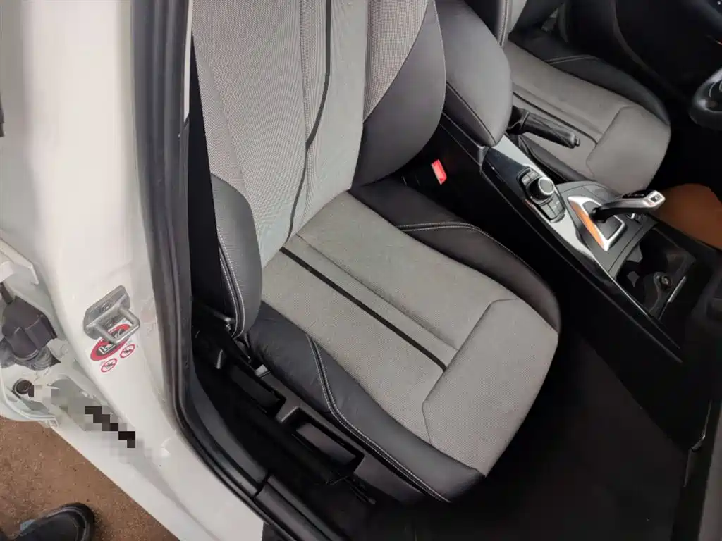 BMW 1 Series 2015 — фото 25