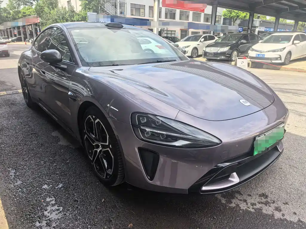 Xiaomi SU7 2024