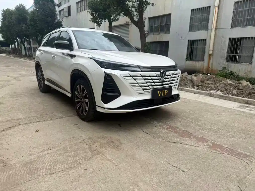 Changan CS75 PLUS 2023 — фото 3