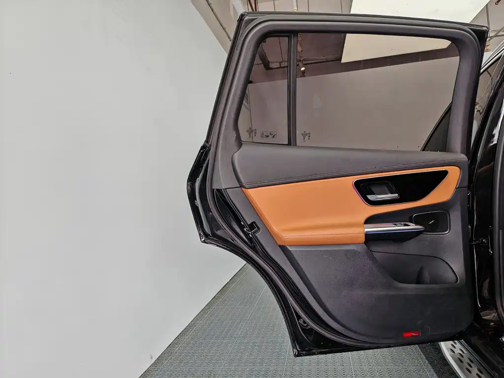 Mercedes-Benz GLC 2024 — фото 14