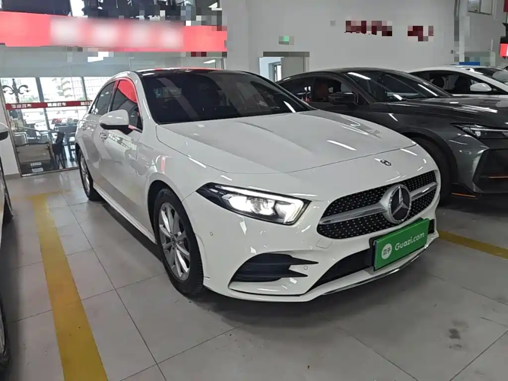 Mercedes-Benz A-Class 2019 — фото 4