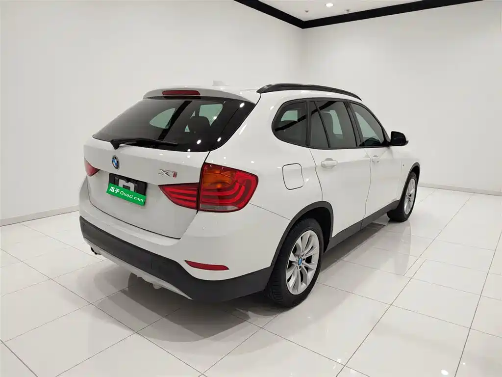 BMW X1 2015 — фото 7
