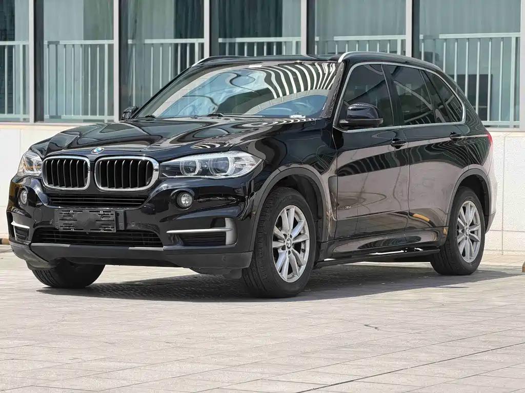 BMW X5 2020 — фото 1