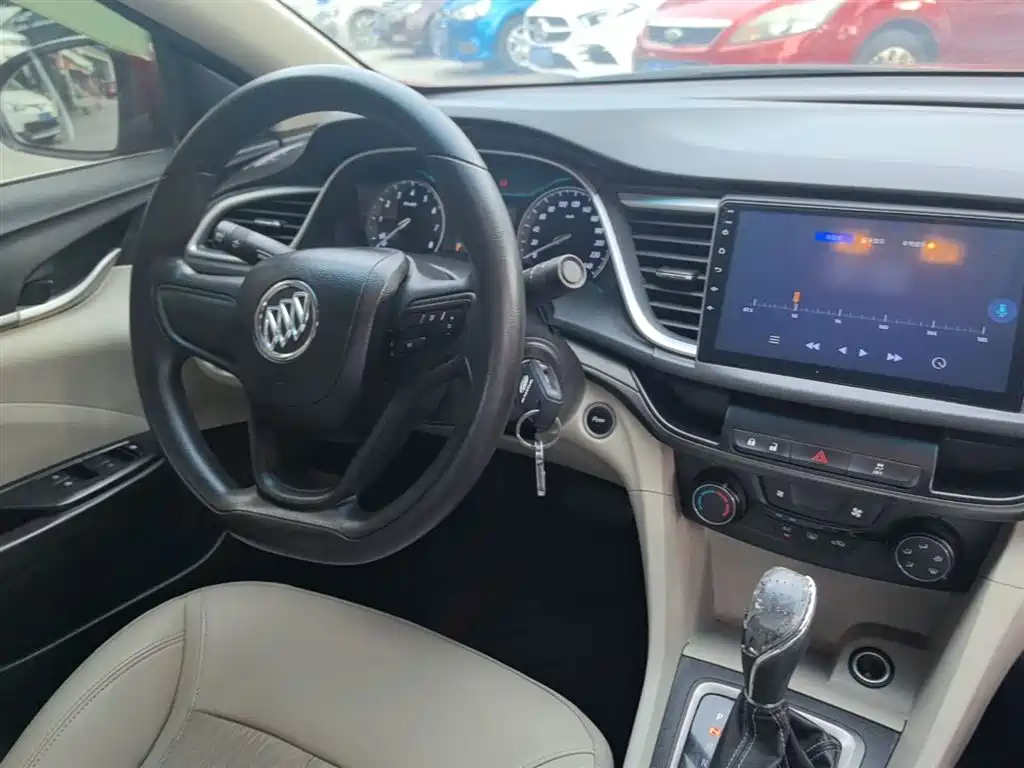 Buick Excelle 2016 — фото 10