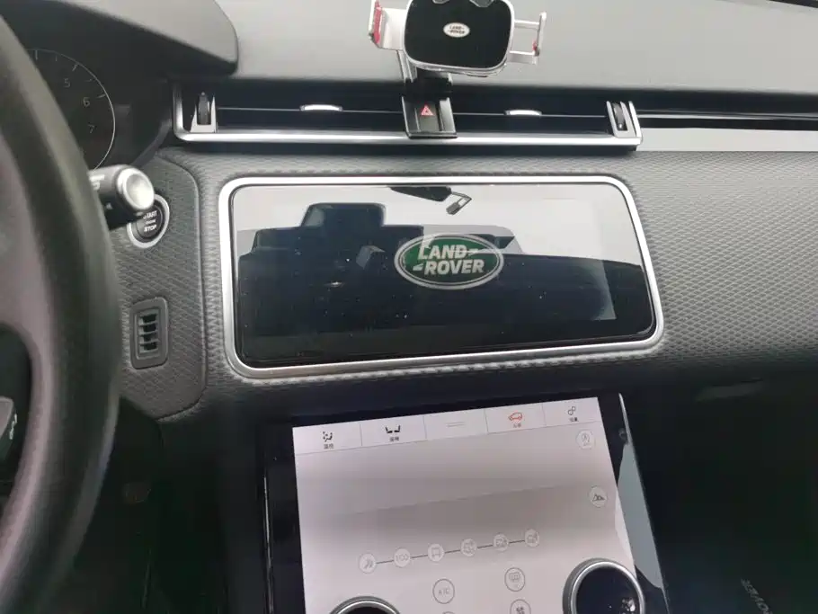 Land Rover Range Rover Velar 2019 — фото 13
