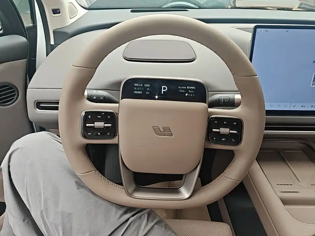 Li Auto i8 2025 — фото 11