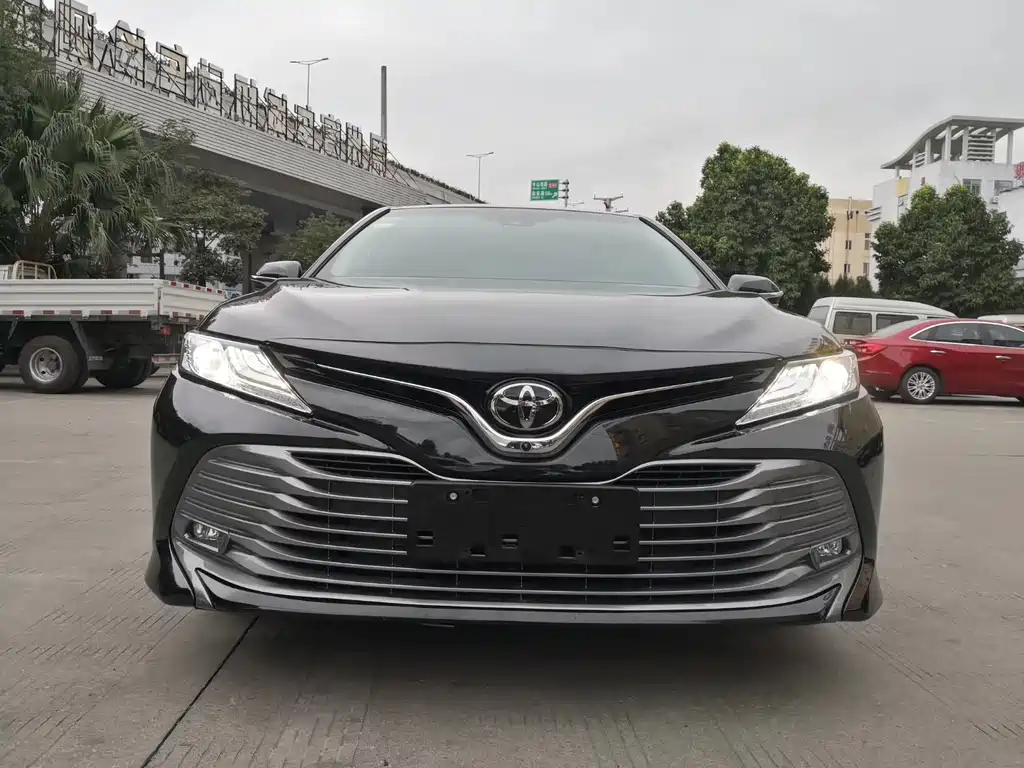 Toyota Camry 2018