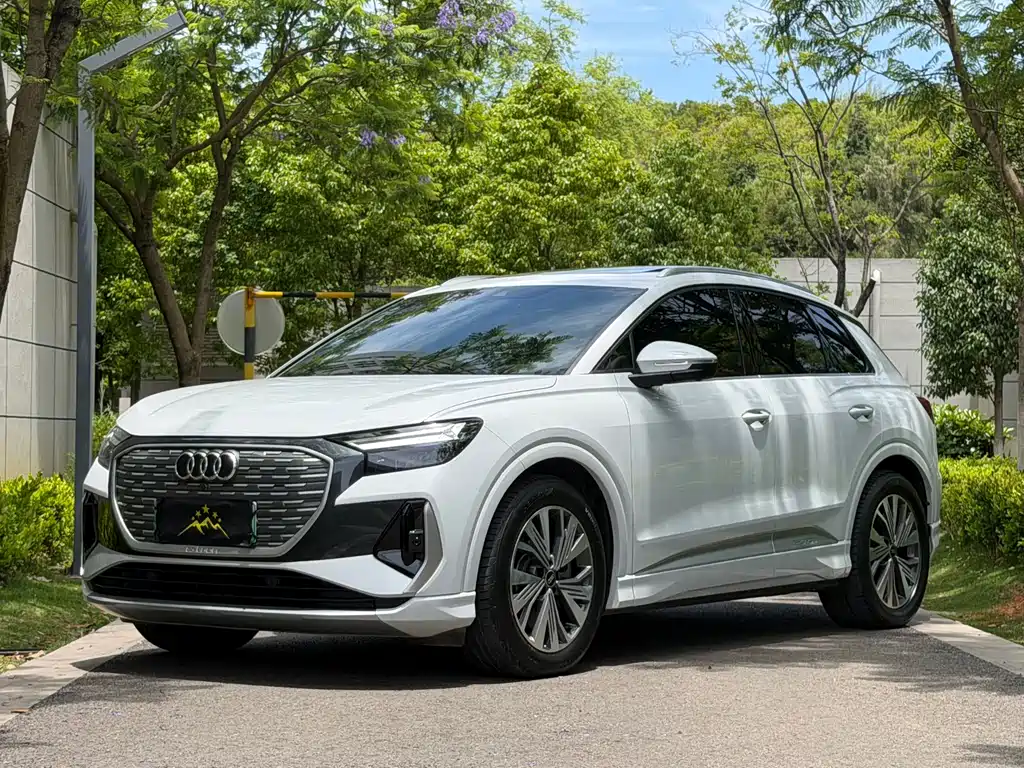 Audi Q4 e-tron 2023