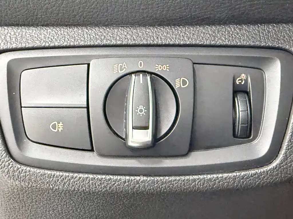 BMW 1 Series 2023 — фото 14