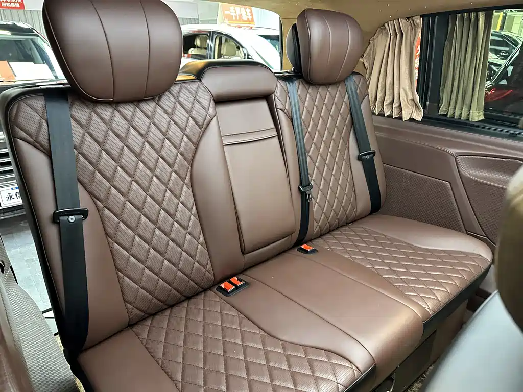 Mercedes-Benz Vito 2022 — фото 10