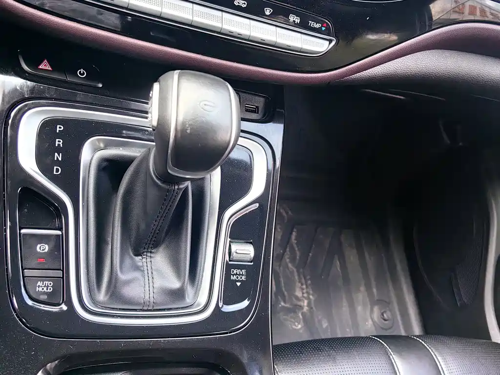 GAC Trumpchi M6 2023 — фото 11