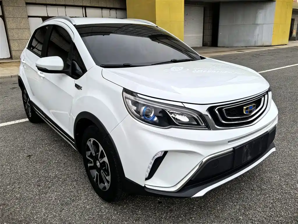 Geely Vision X3 2019 — фото 23