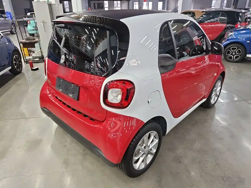 smart Fortwo 2017 — фото 7