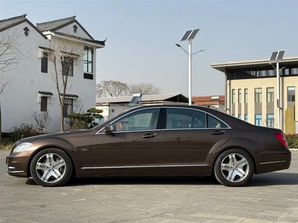 Mercedes-Benz S-Class 2011 — фото 4