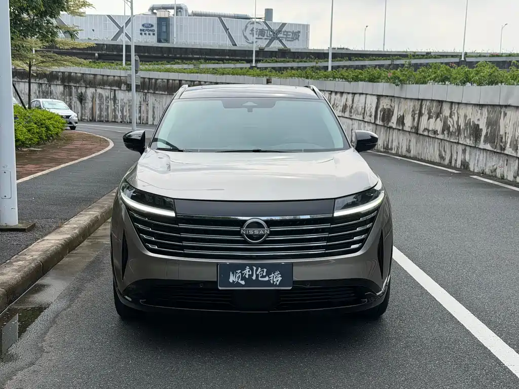 Nissan Teramont 2024