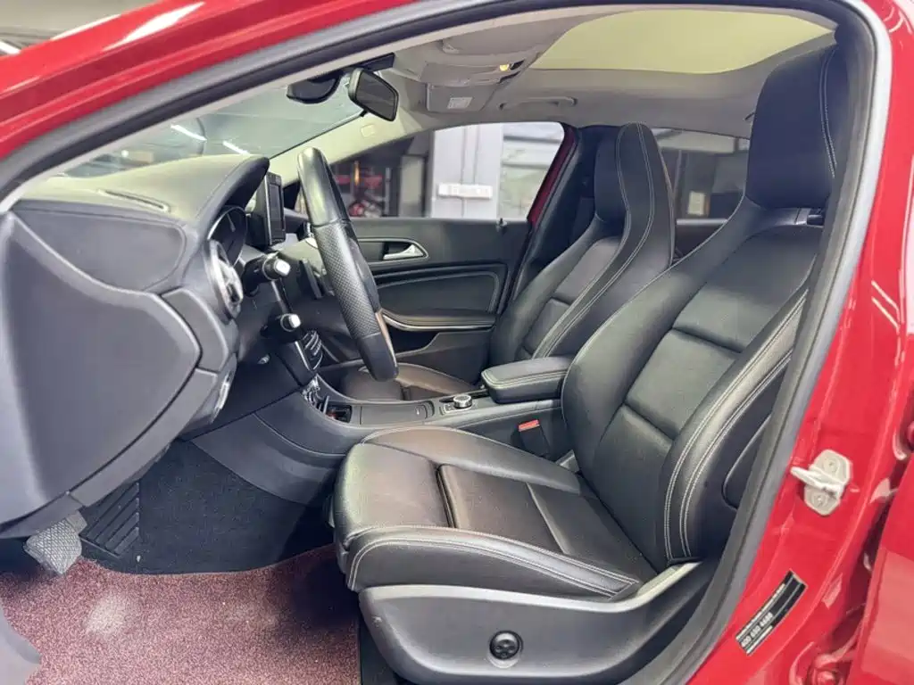 Mercedes-Benz GLA 2016 — фото 15