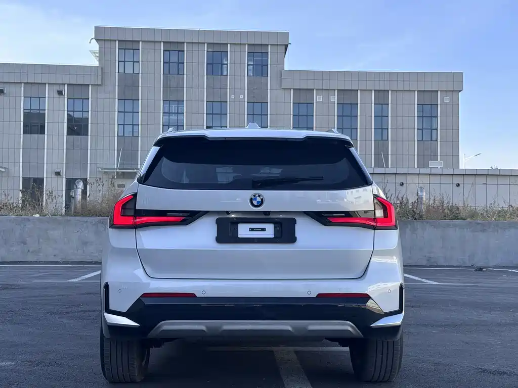 BMW X1 2023 — фото 4