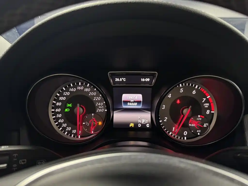 Mercedes-Benz GLA 2016