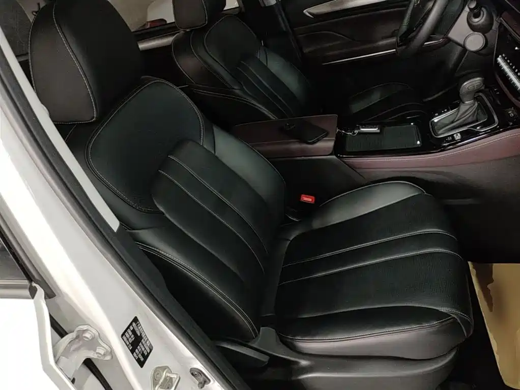 GAC Motor Trumpchi M6 2023 — фото 25