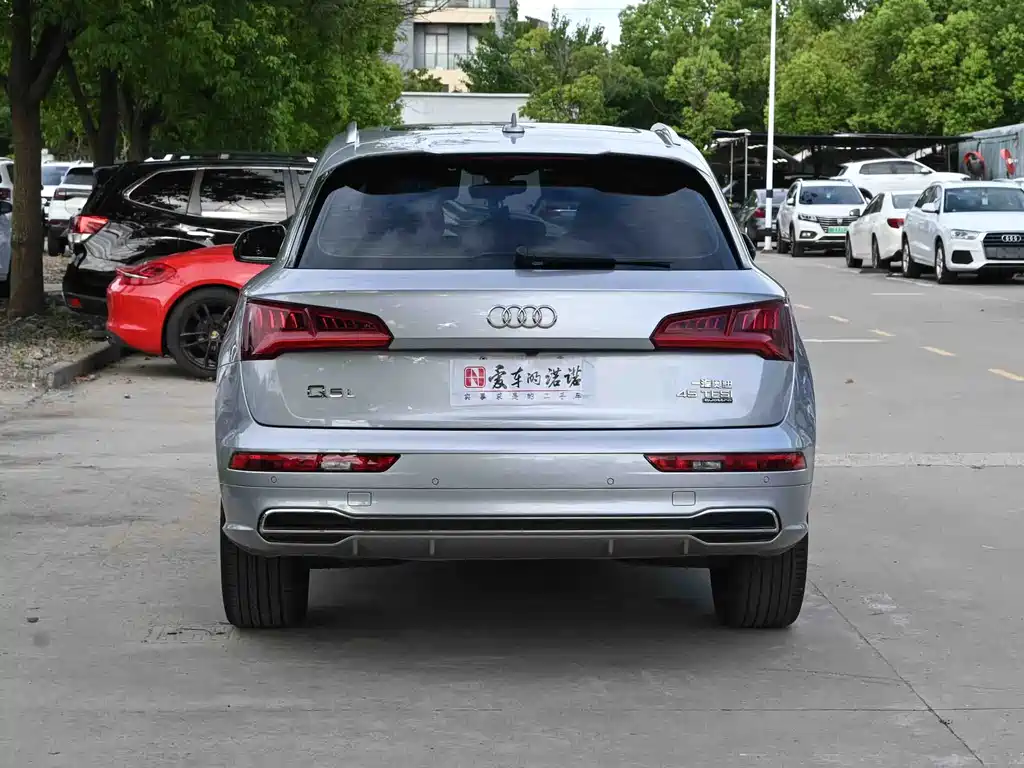Audi Q5L 2020 — фото 4