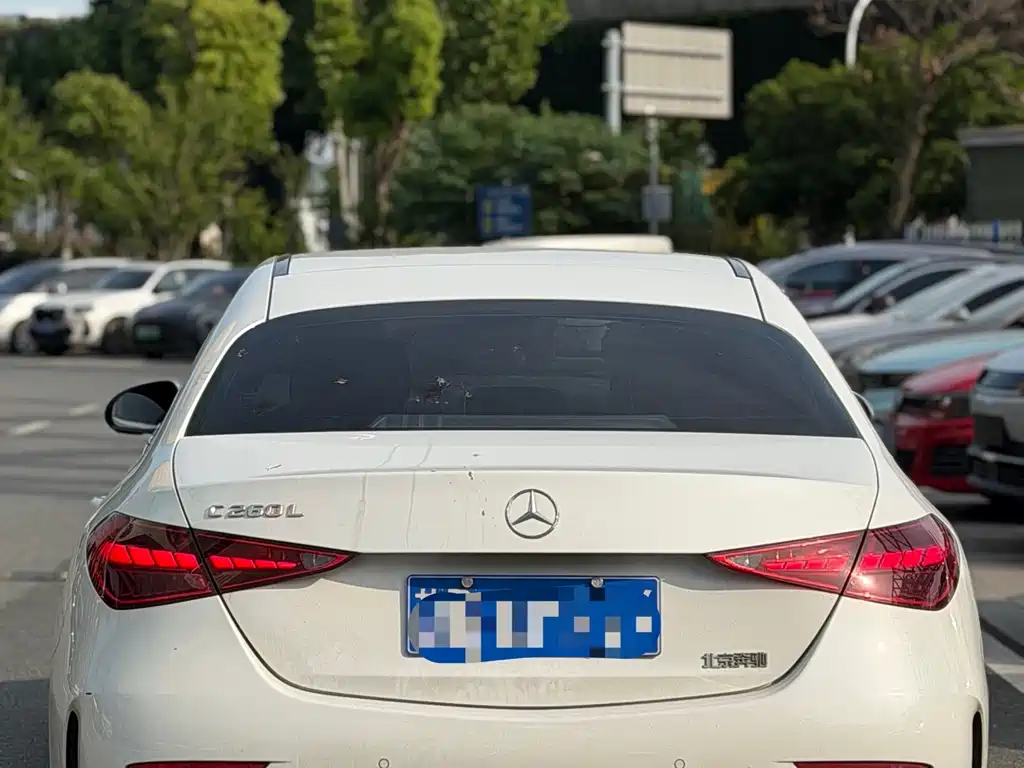 Mercedes-Benz C-Class 2023 — фото 3