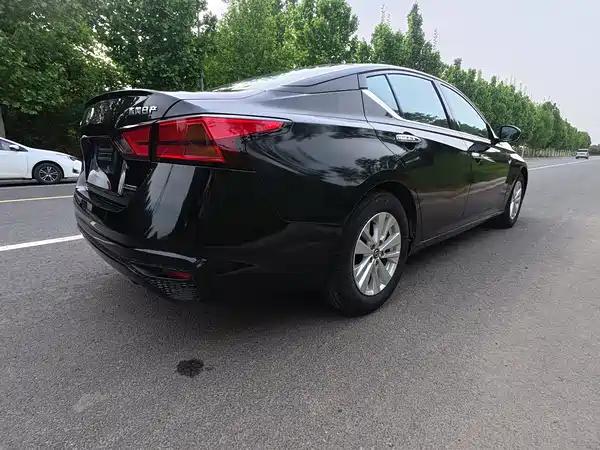 Nissan Teana 2021