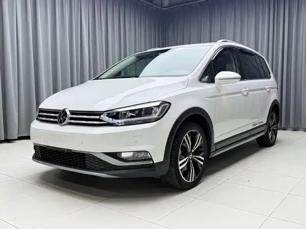 Volkswagen Touran 2023