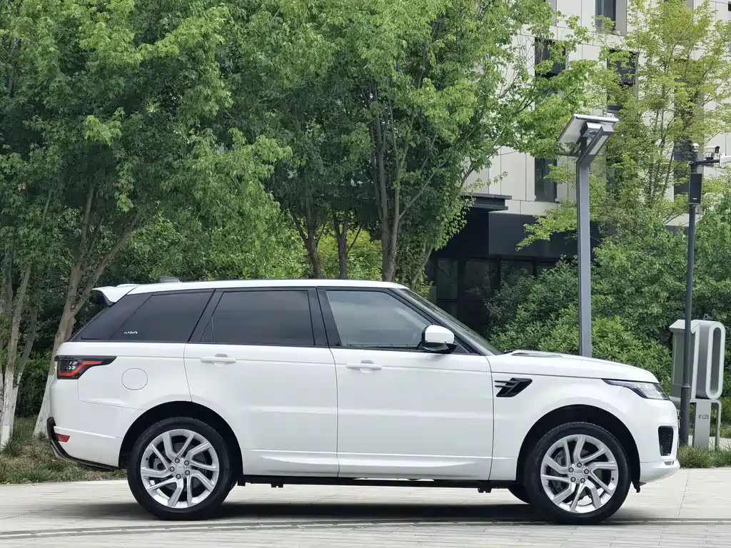 Land Rover Range Rover Sport 2018 — фото 4