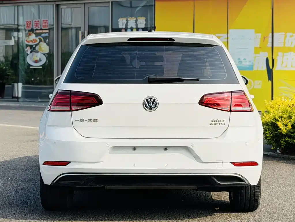 Volkswagen Golf 2020