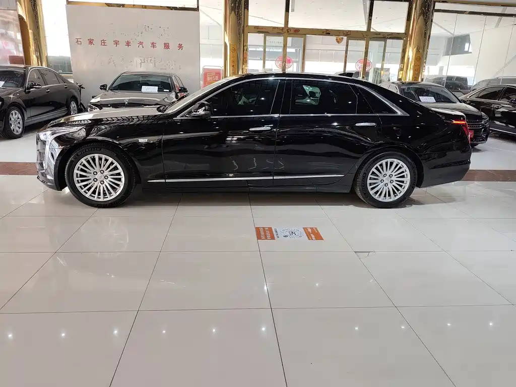 Cadillac CT6 2023 — фото 13