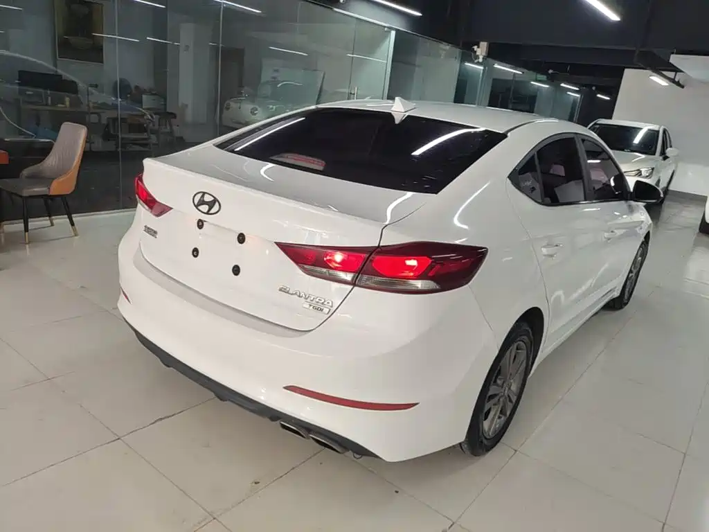 Hyundai Celesta 2017 — фото 7