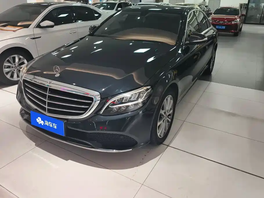 Mercedes-Benz C-Class 2019