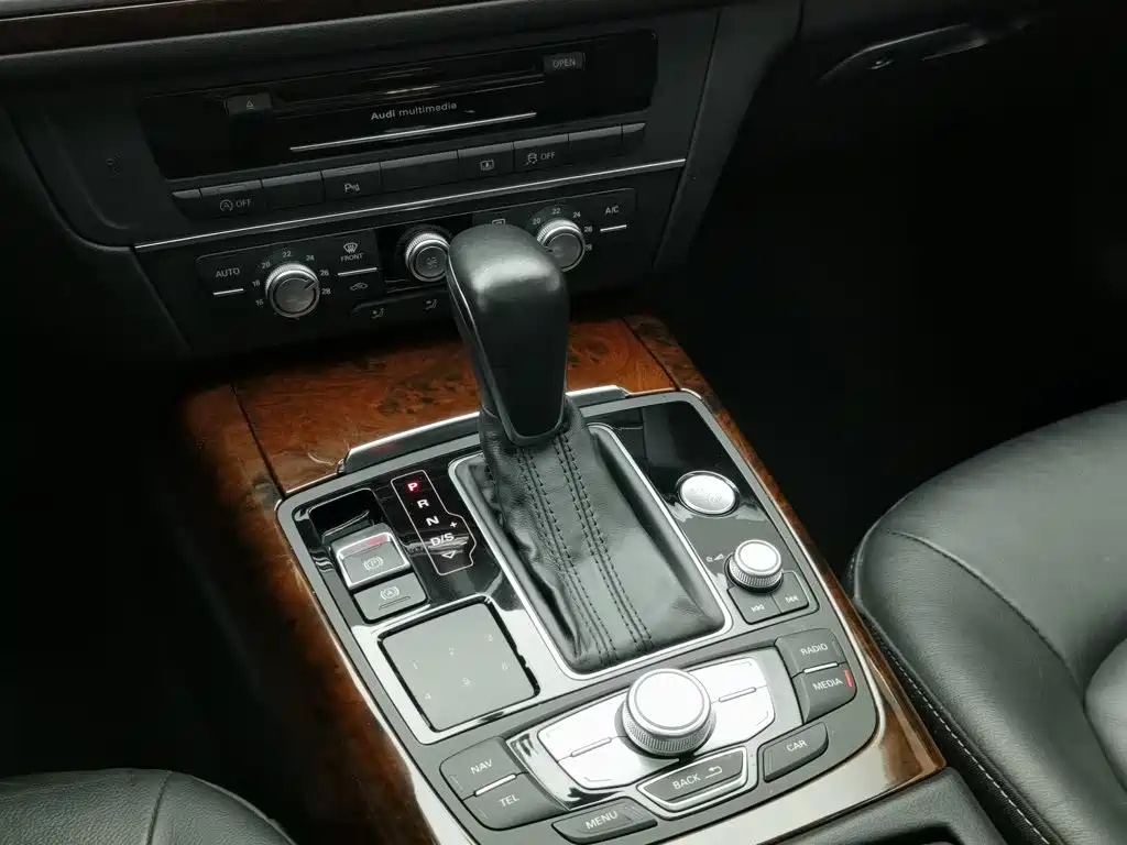 Audi A6L 2018 — фото 13