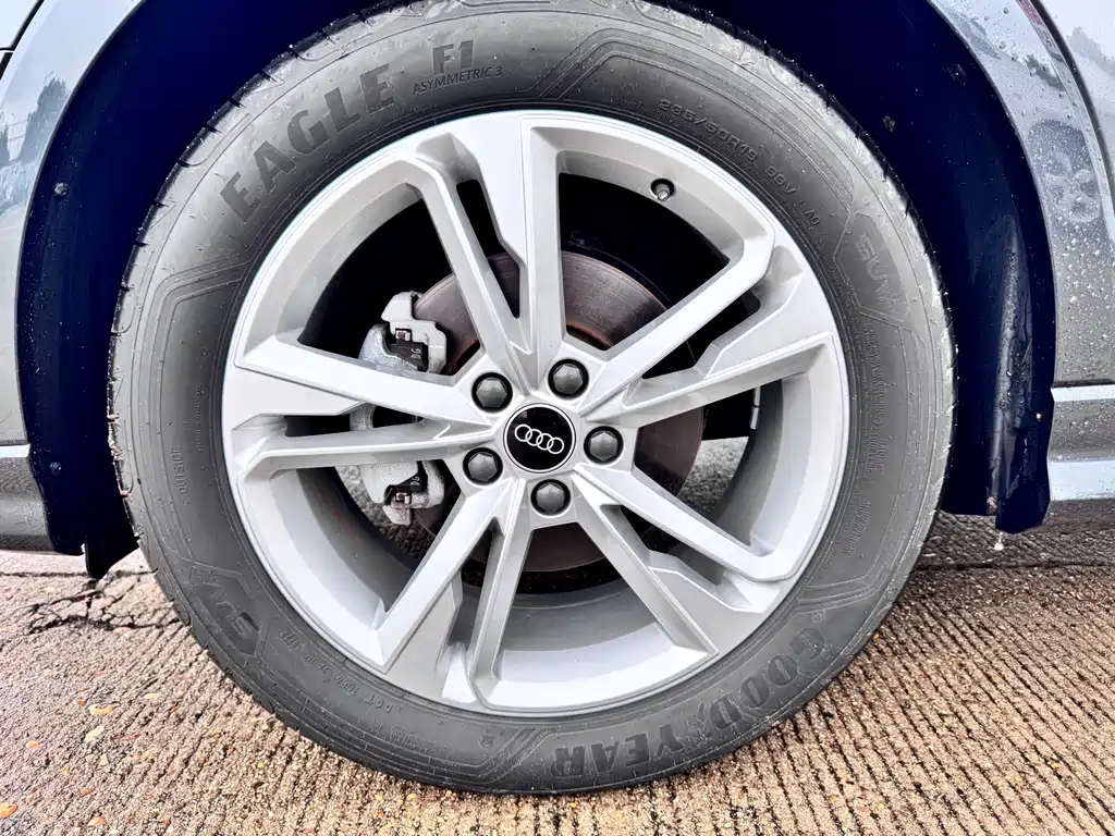 Audi Q3 2022 — фото 19