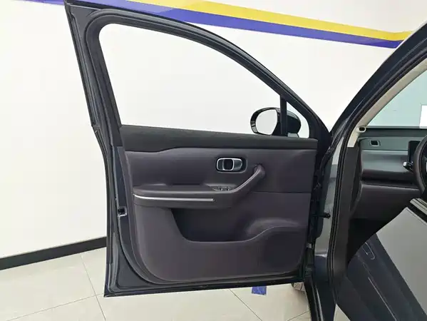 Leapmotor C16 2025